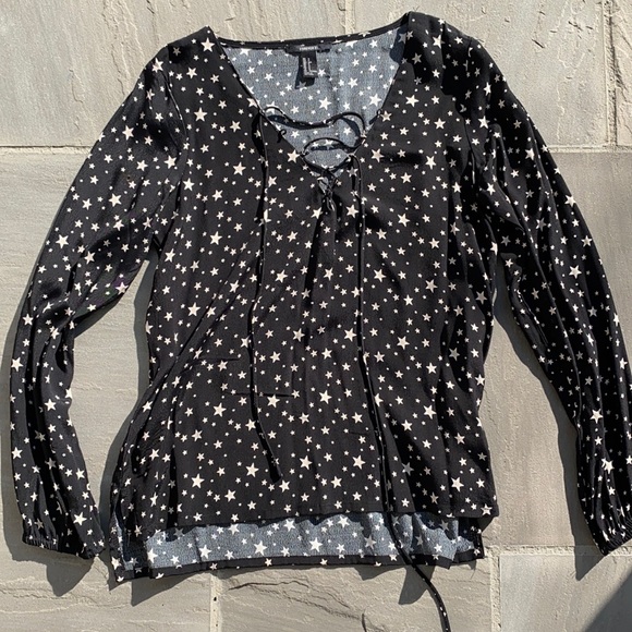 Forever 21 tie front blouse in star prints - Picture 1 of 7